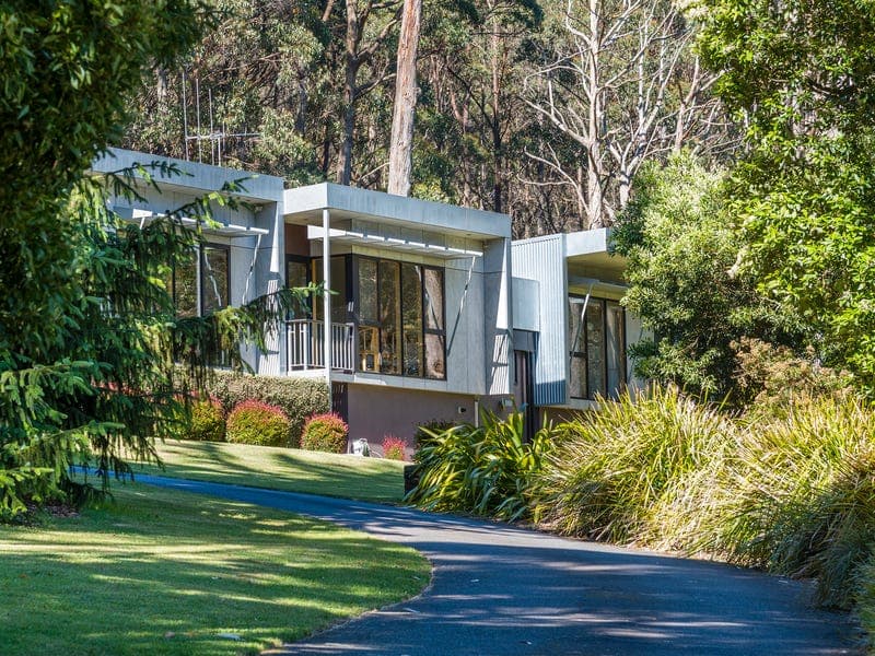 1275 Mount Macedon Road