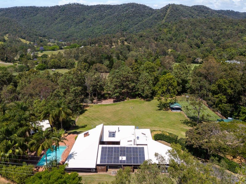 895 Mount Glorious Road