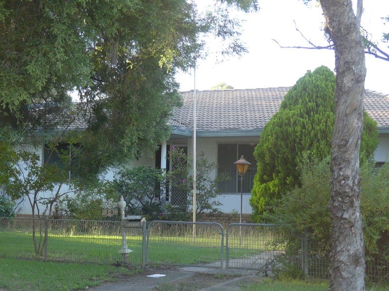 10 Macquarie Drive