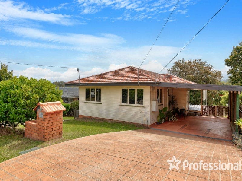 16 Derrima Crescent