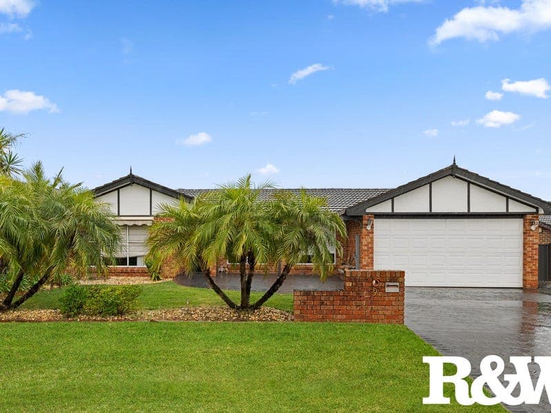 90 Fantail Crescent