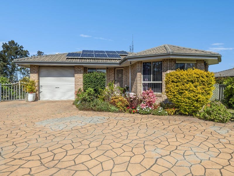 17 Bunya Pine Court