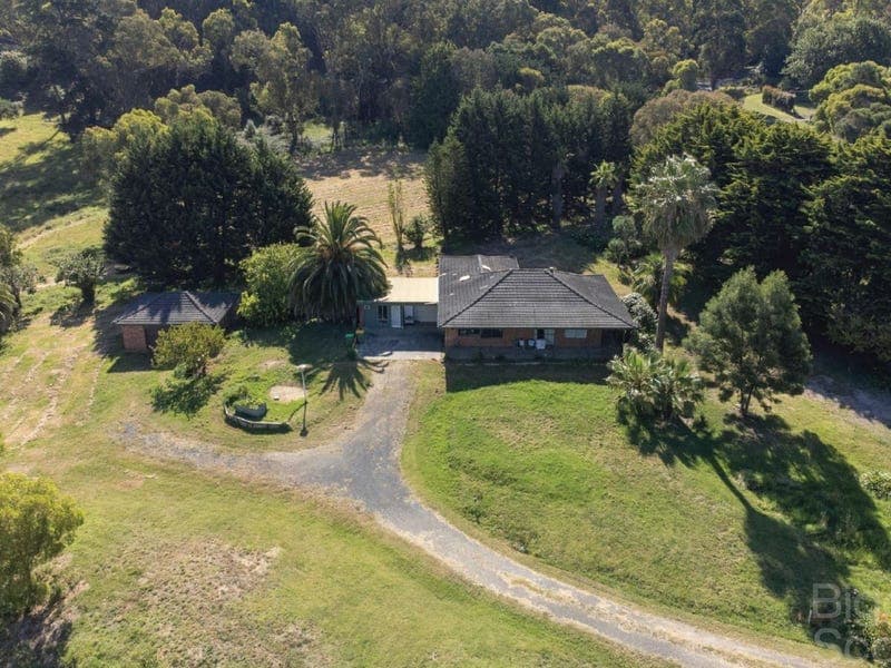 2082 Eltham Yarra Glen Road