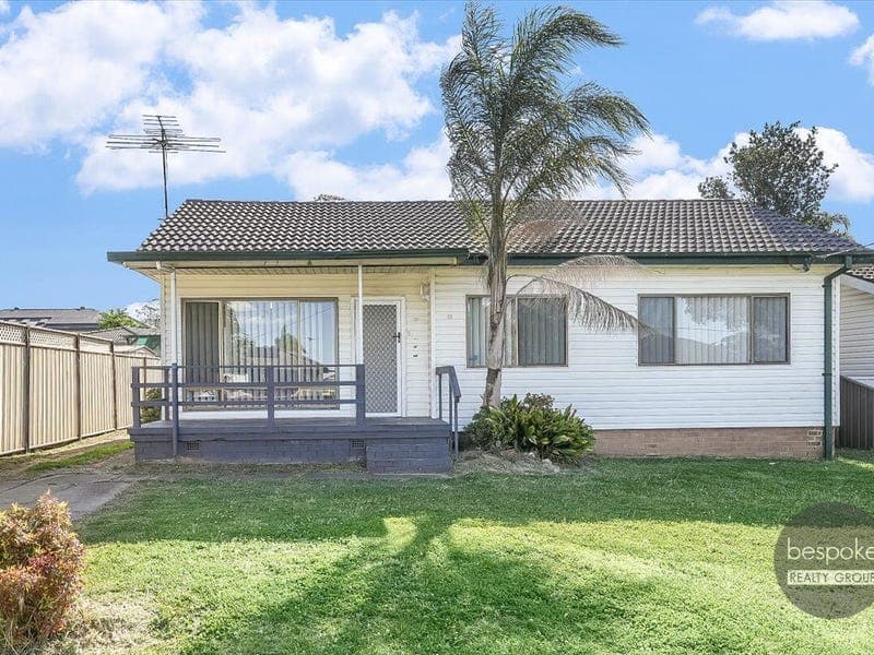 2 Epping Close